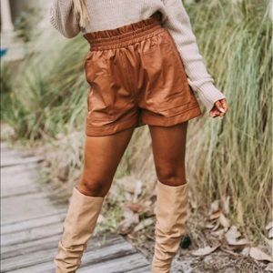 BROWN LEATHER SHORTS